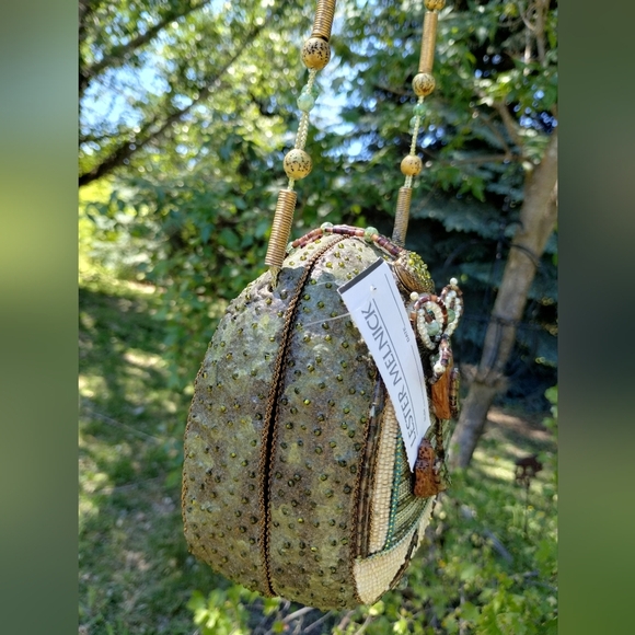 NWT Beaded Green Forest Crossbody LESTER MELNICK inventory! - Picture 15 of 16